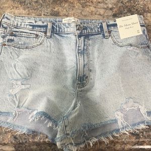 Abercrombie High Rise Mom Shorts - Light Ripped